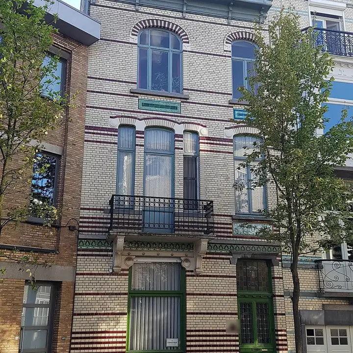 Striped townhouse: photo of the real house