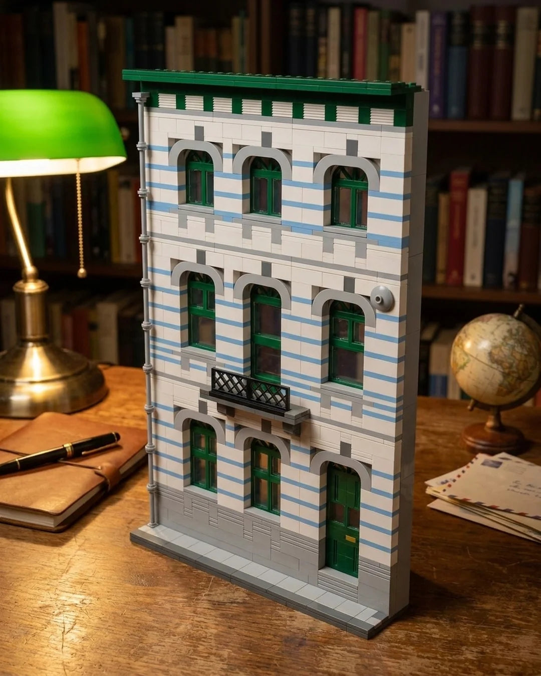 Arched townhouse: the Facade kit at home