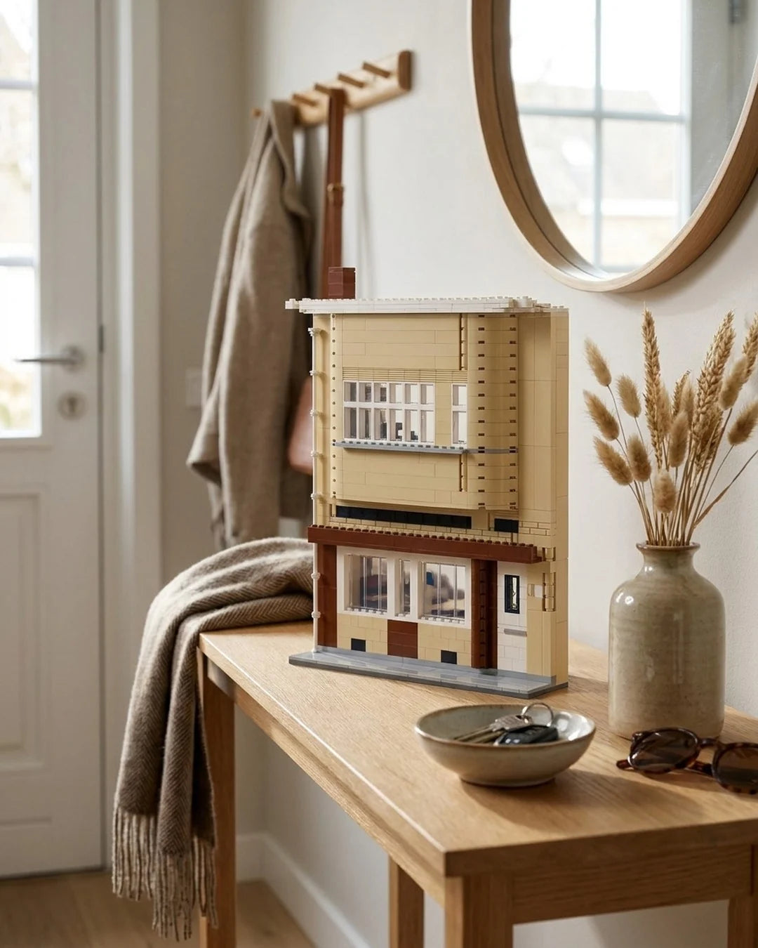Art Deco house: the Facade kit at home